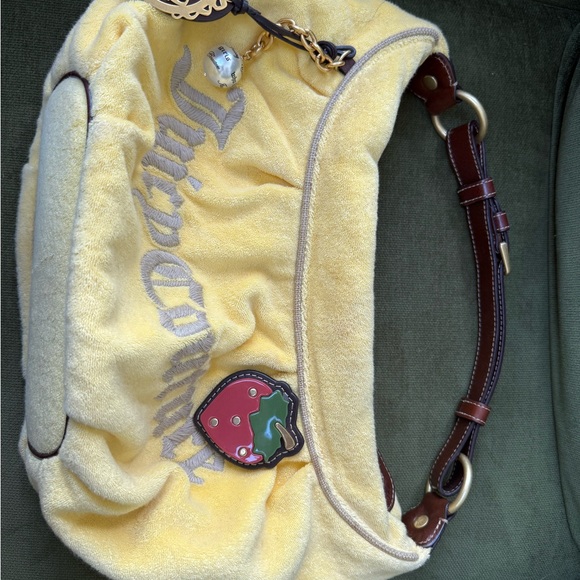 Y2K Juicy Couture Yellow Velour Strawberry Fields Gigi hobo - Picture 8 of 10
